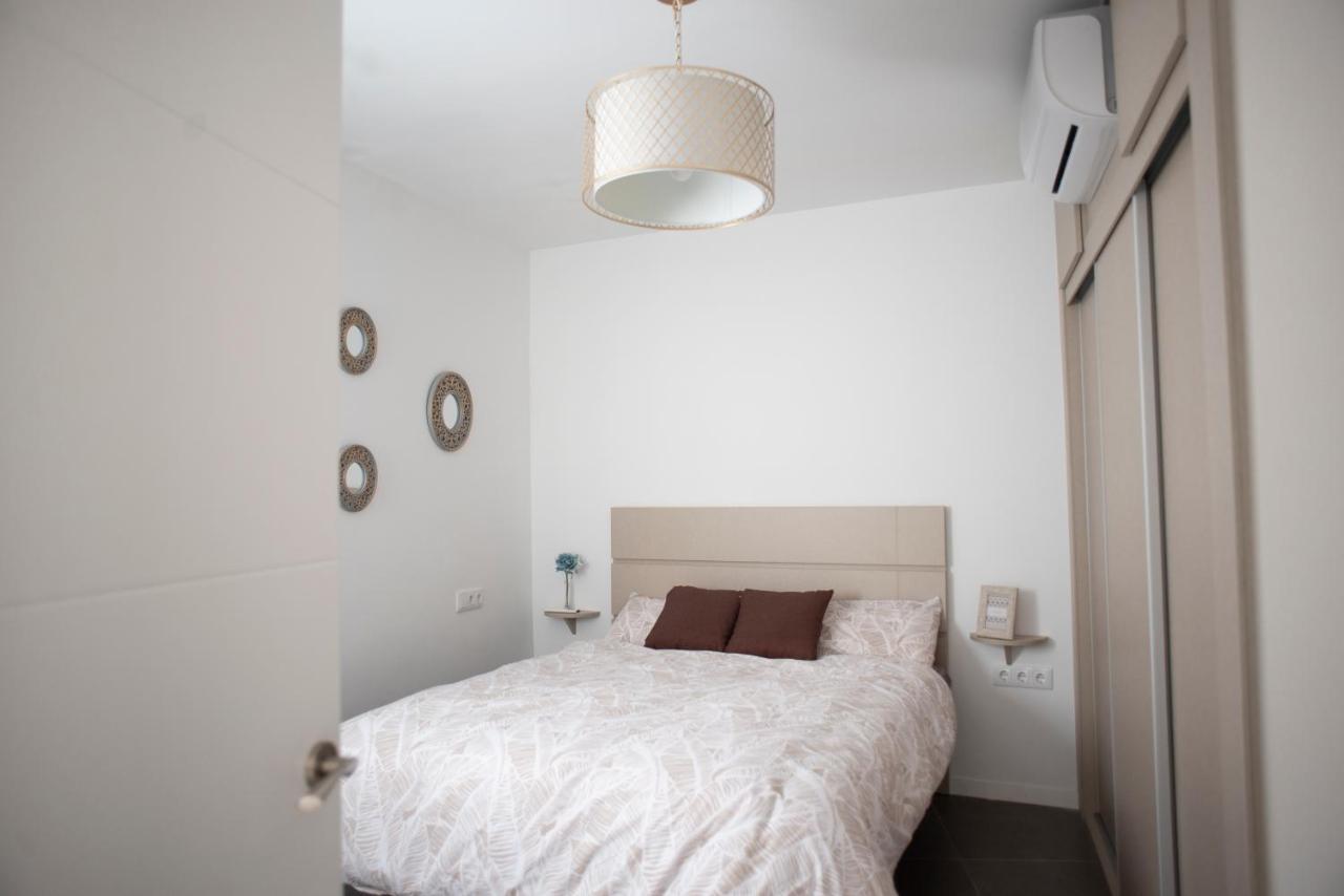 Apartamento El Tanguillo Little Apartments Cadiz Exterior photo