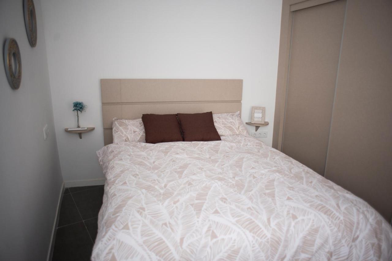 Apartamento El Tanguillo Little Apartments Cadiz Exterior photo